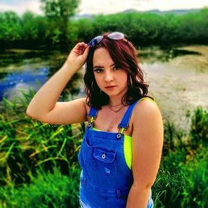 Meet your Posher, Cara